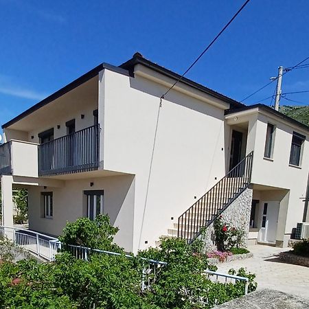 Apartmani Nada Senj  Bagian luar foto